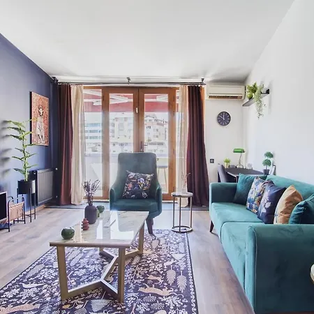 Cozy Penthouse With The Balcony * Istambul