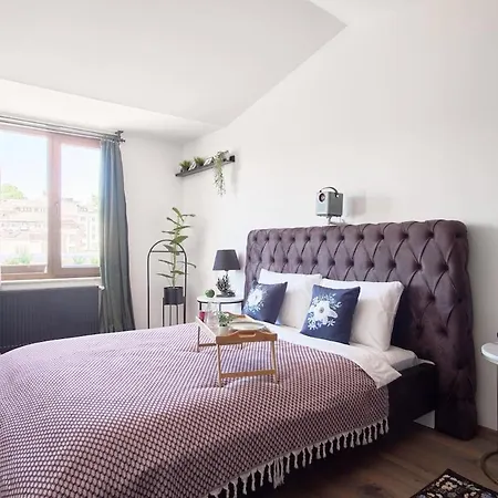 Cozy Penthouse With The Balcony Isztambul