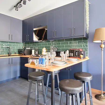 Cozy Penthouse With The Balcony Apartman *