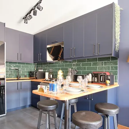 Cozy Penthouse With The Balcony Daire