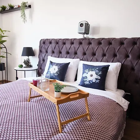 Daire Cozy Penthouse With The Balcony *