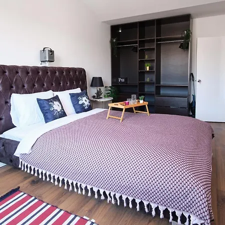 Cozy Penthouse With The Balcony Apartment Istanbul