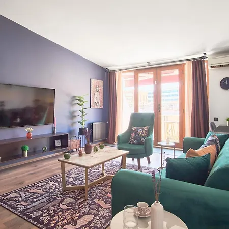 Cozy Penthouse With The Balcony شقة *