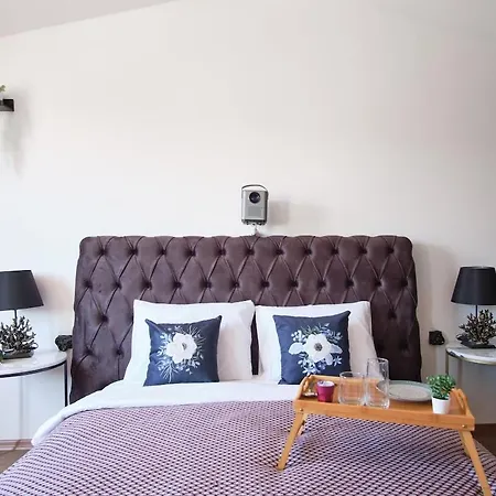 Cozy Penthouse With The Balcony Istanbul