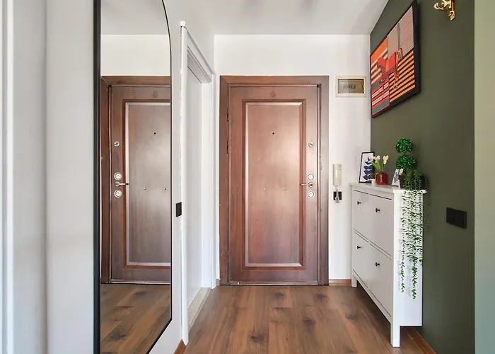 Cozy Penthouse With The Balcony *