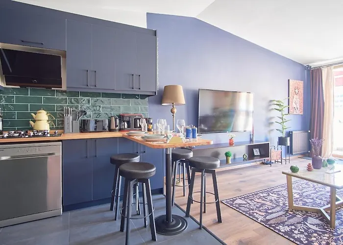 Διαμέρισμα Cozy Penthouse With The Balcony *