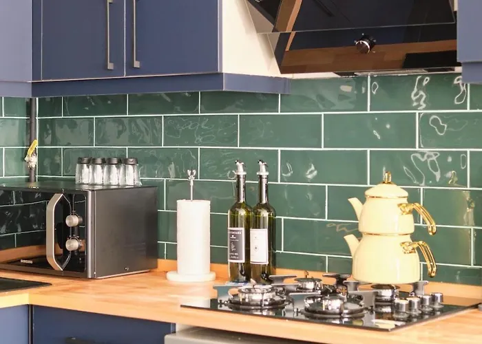 Cozy Penthouse With The Balcony *