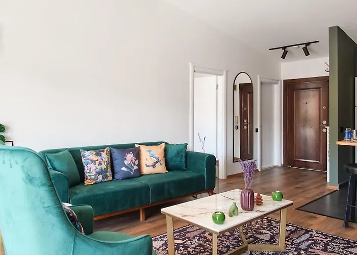 Cozy Penthouse With The Balcony *