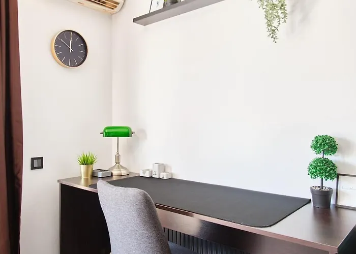 Cozy Penthouse With The Balcony Διαμέρισμα