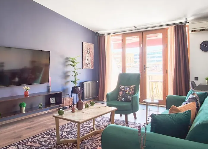 Cozy Penthouse With The Balcony Διαμέρισμα *