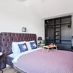 Apartamento Cozy Penthouse With The Balcony