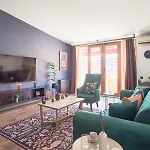Cozy Penthouse With The Balcony Apartamento *