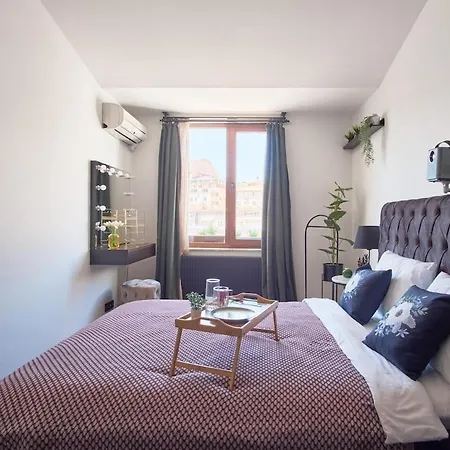 Cozy Penthouse With The Balcony *